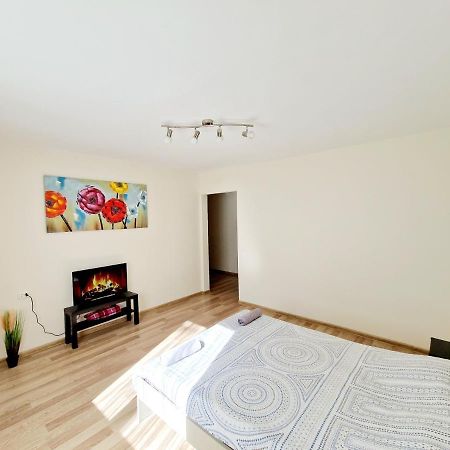 M&M Apartment X Self Check-In Panevėžys Εξωτερικό φωτογραφία